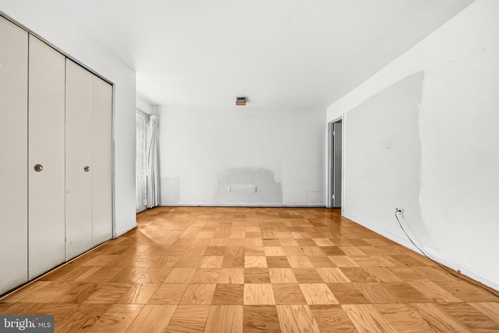 2103 WALSH VIEW TERRACE Unit: 102