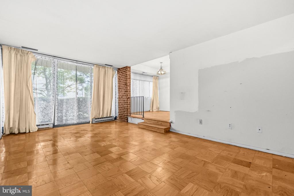 2103 WALSH VIEW TERRACE Unit: 102