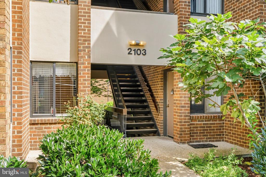 2103 WALSH VIEW TERRACE Unit: 102