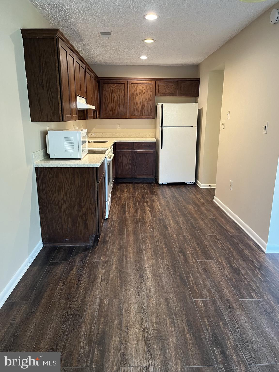 66 CABLE HOLLOW WAY #37-2