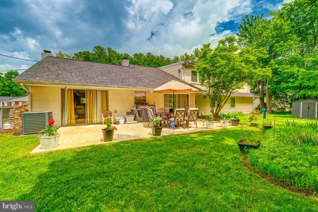 12303 Stafford Ln