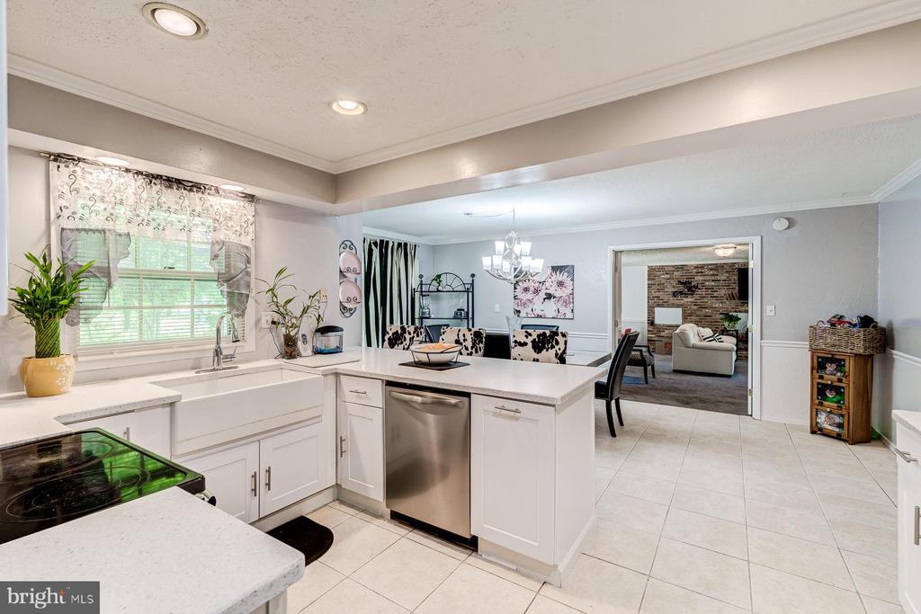 12303 Stafford Ln