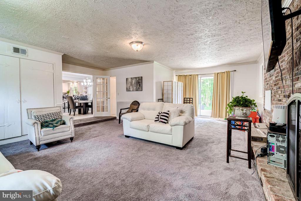 12303 Stafford Ln