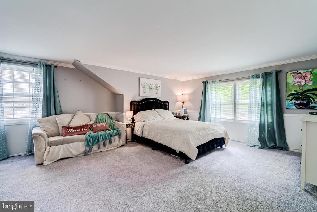12303 Stafford Ln