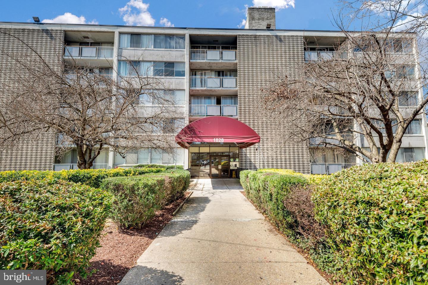 1828 METZEROTT RD #306