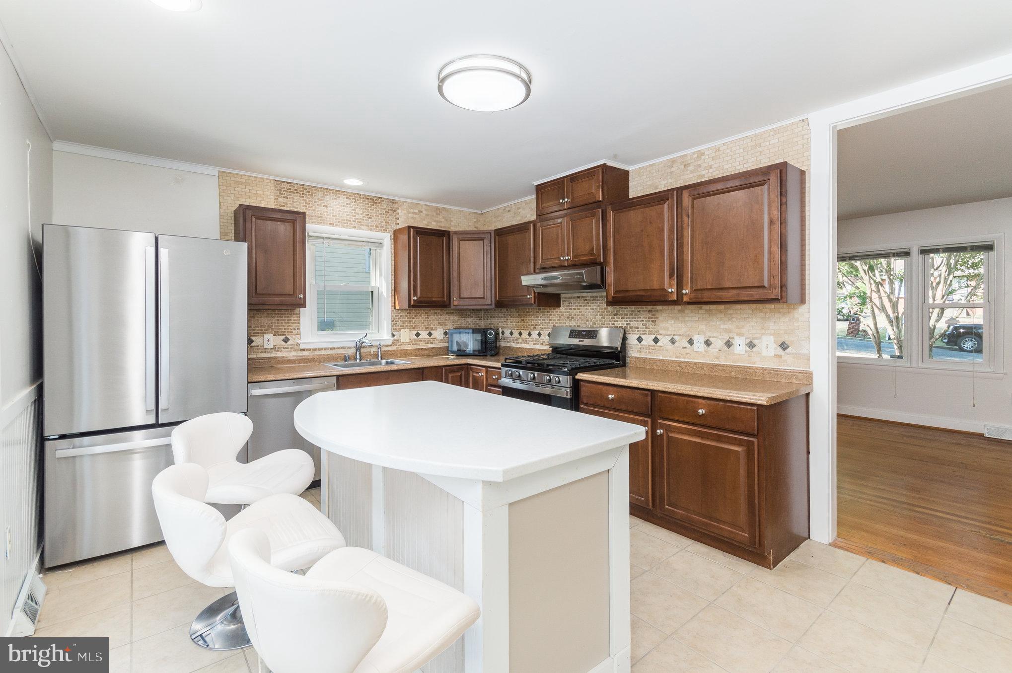 8710 W Fort Foote Ter