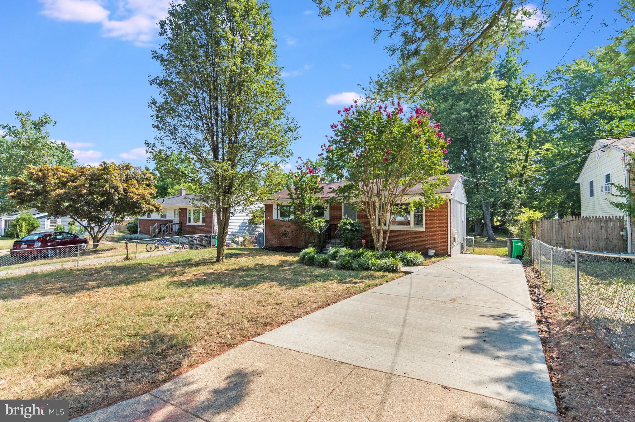 8710 W Fort Foote Ter