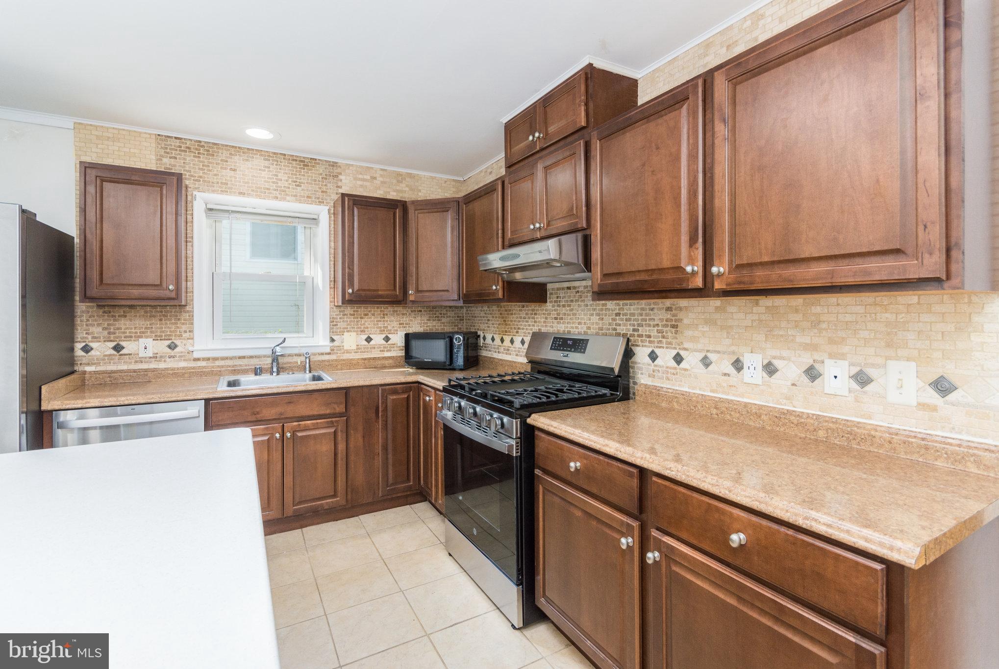 8710 W Fort Foote Ter