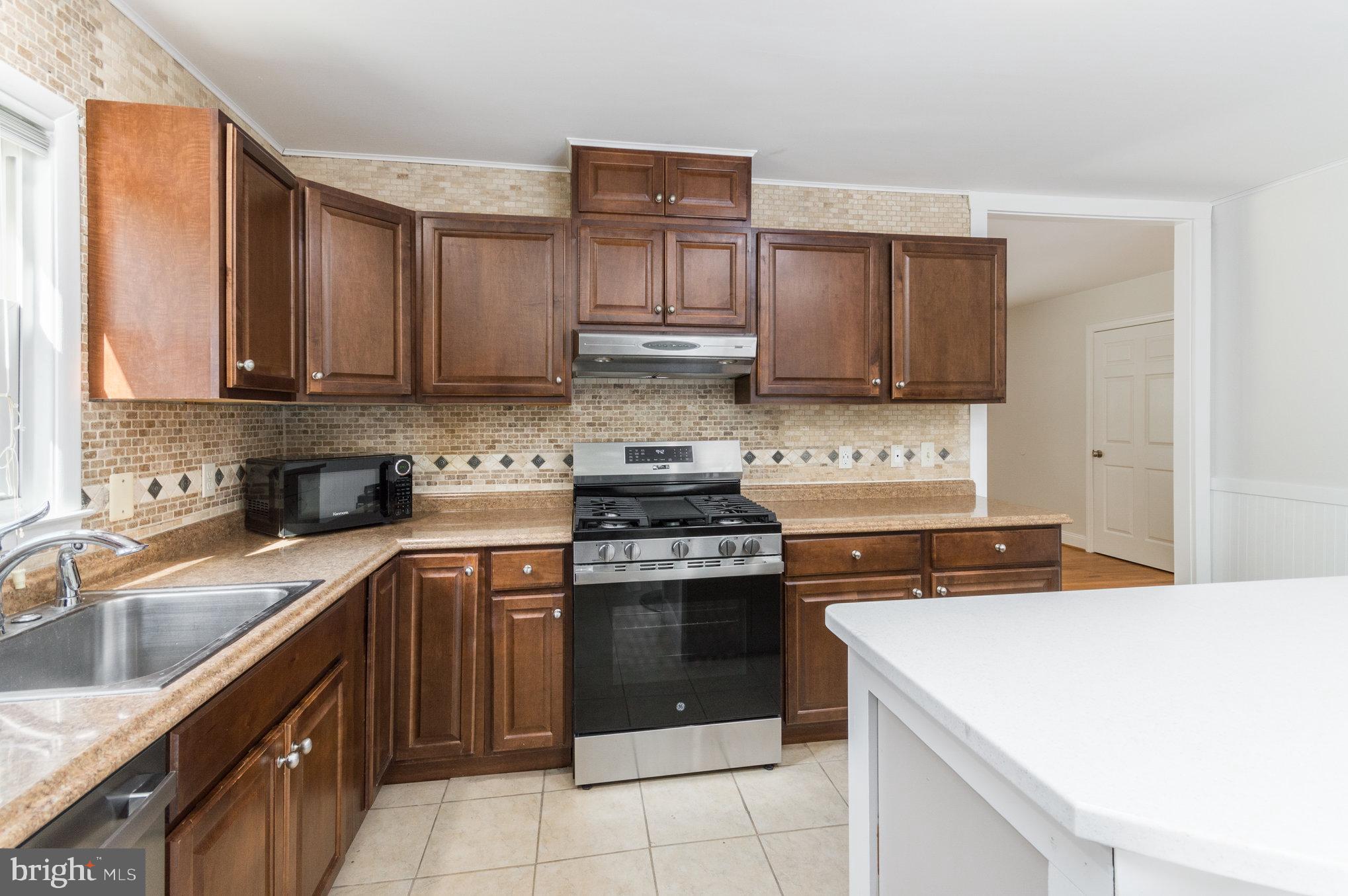 8710 W Fort Foote Ter