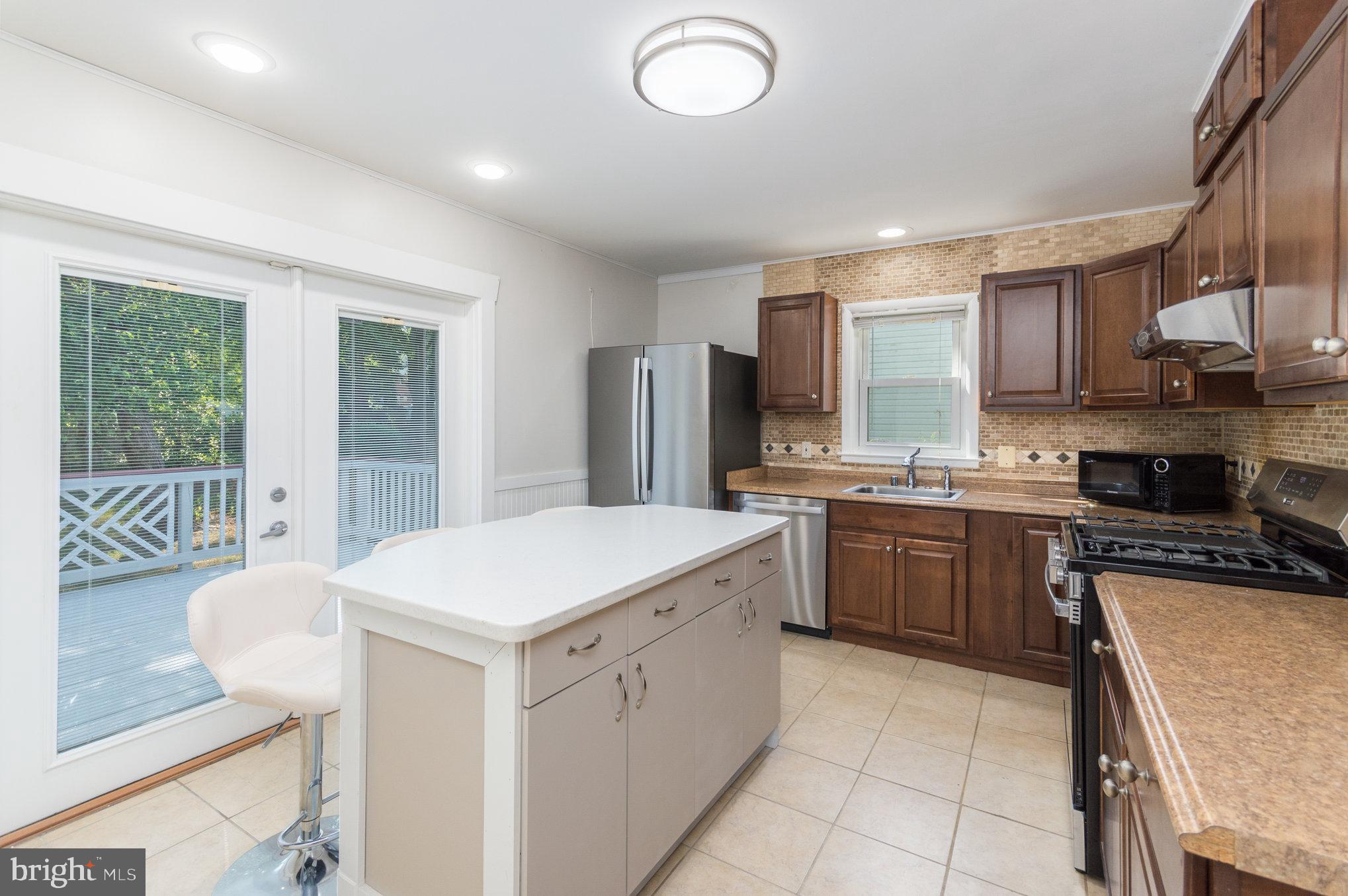 8710 W Fort Foote Ter