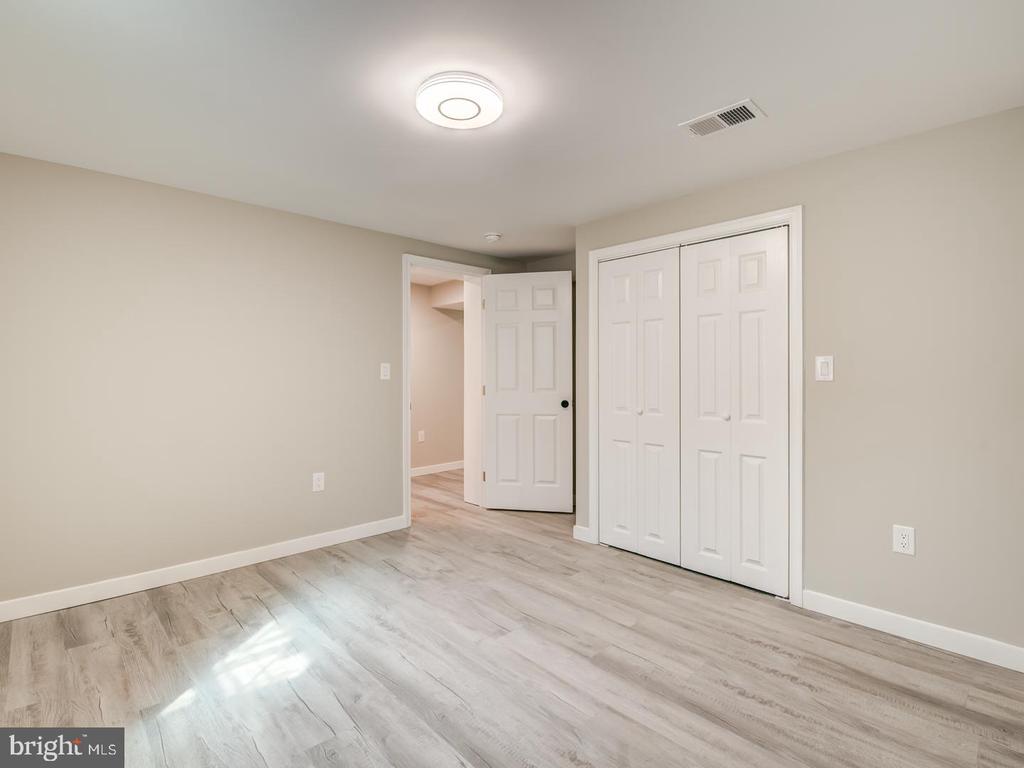 4804 HENDERSON ROAD