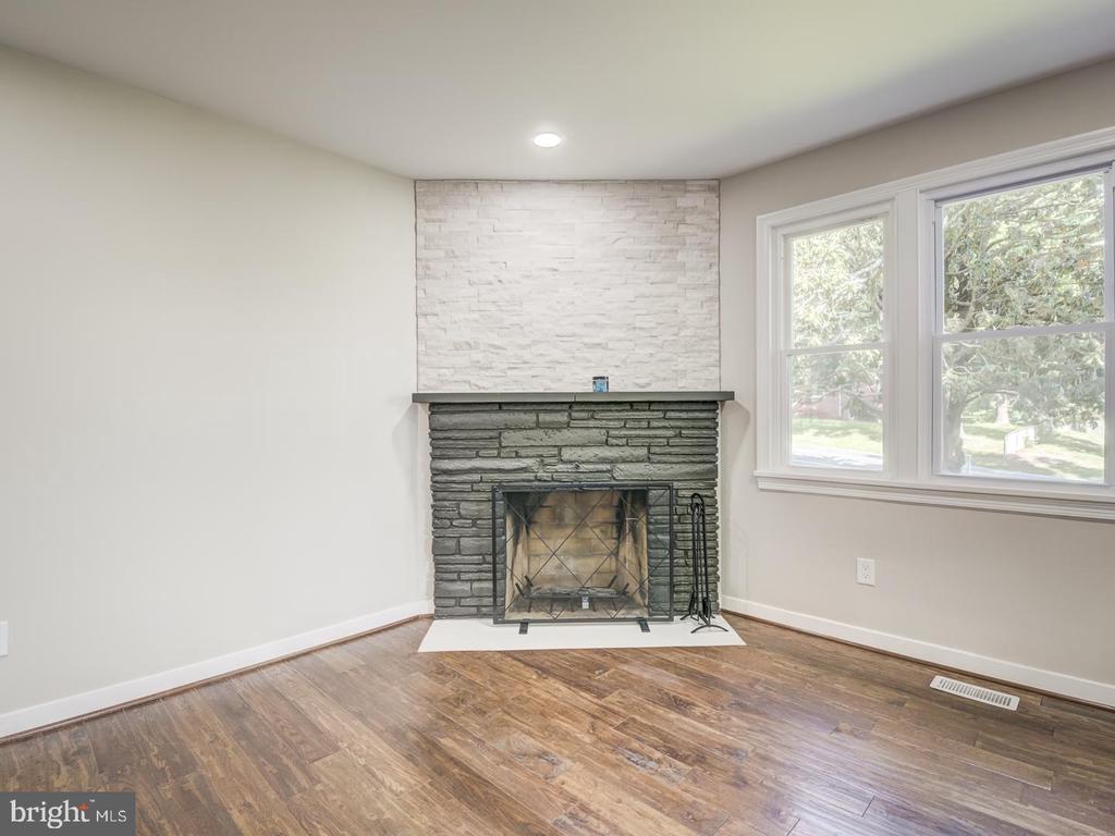 4804 HENDERSON ROAD