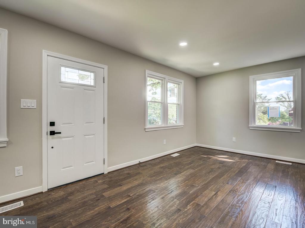 4804 HENDERSON ROAD