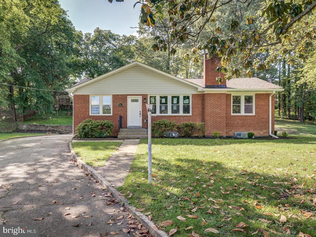 4804 HENDERSON ROAD