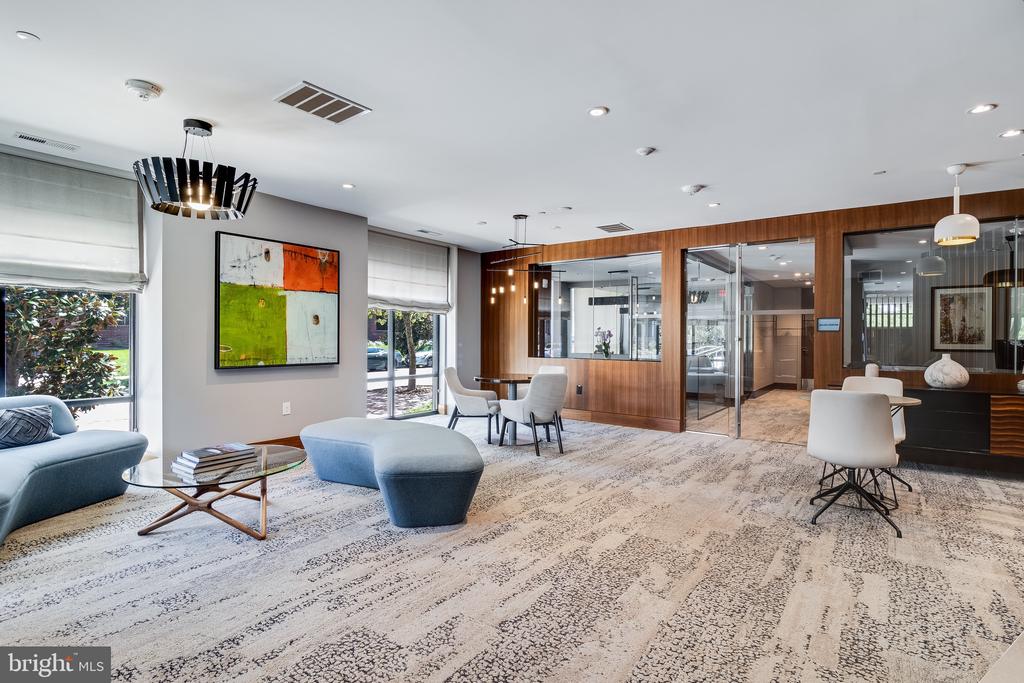 145 RIVERHAVEN DRIVE Unit: 205
