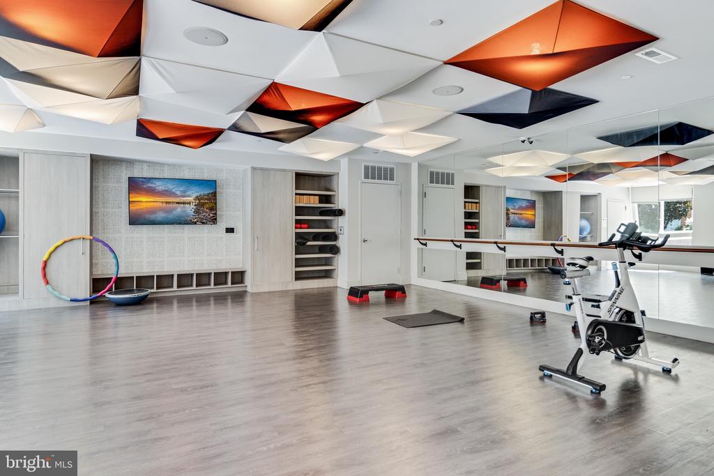 145 RIVERHAVEN DRIVE Unit: 205