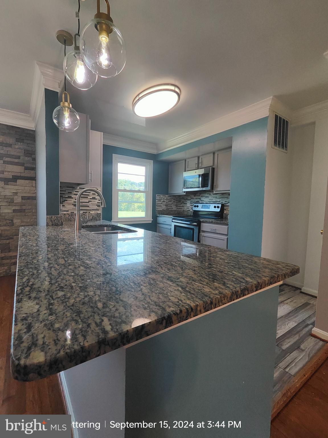 12337 CHESTERTON DR #84