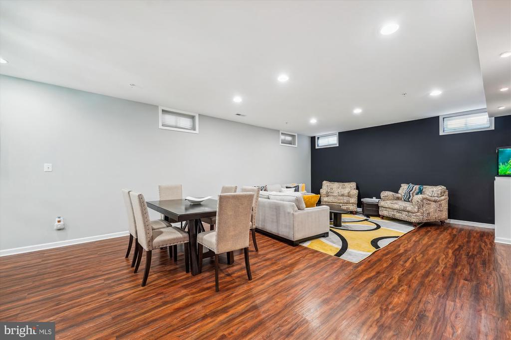 7316 ZEKIAH COURT