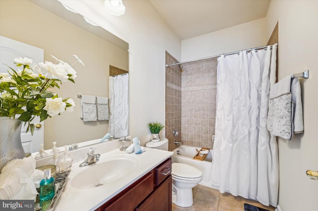 7316 ZEKIAH COURT