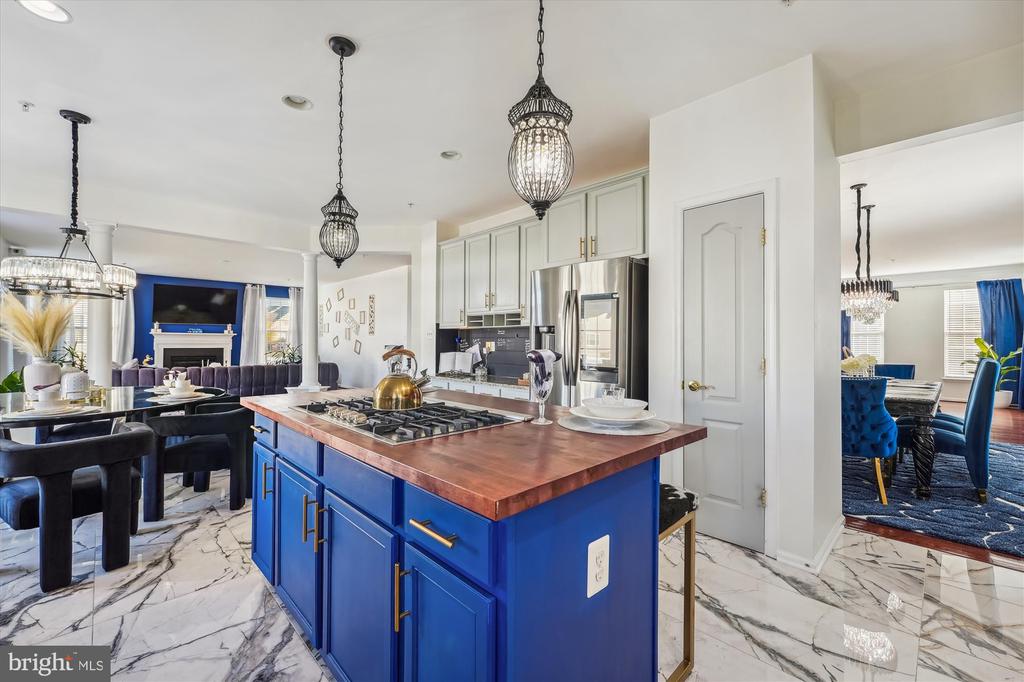 7316 ZEKIAH COURT