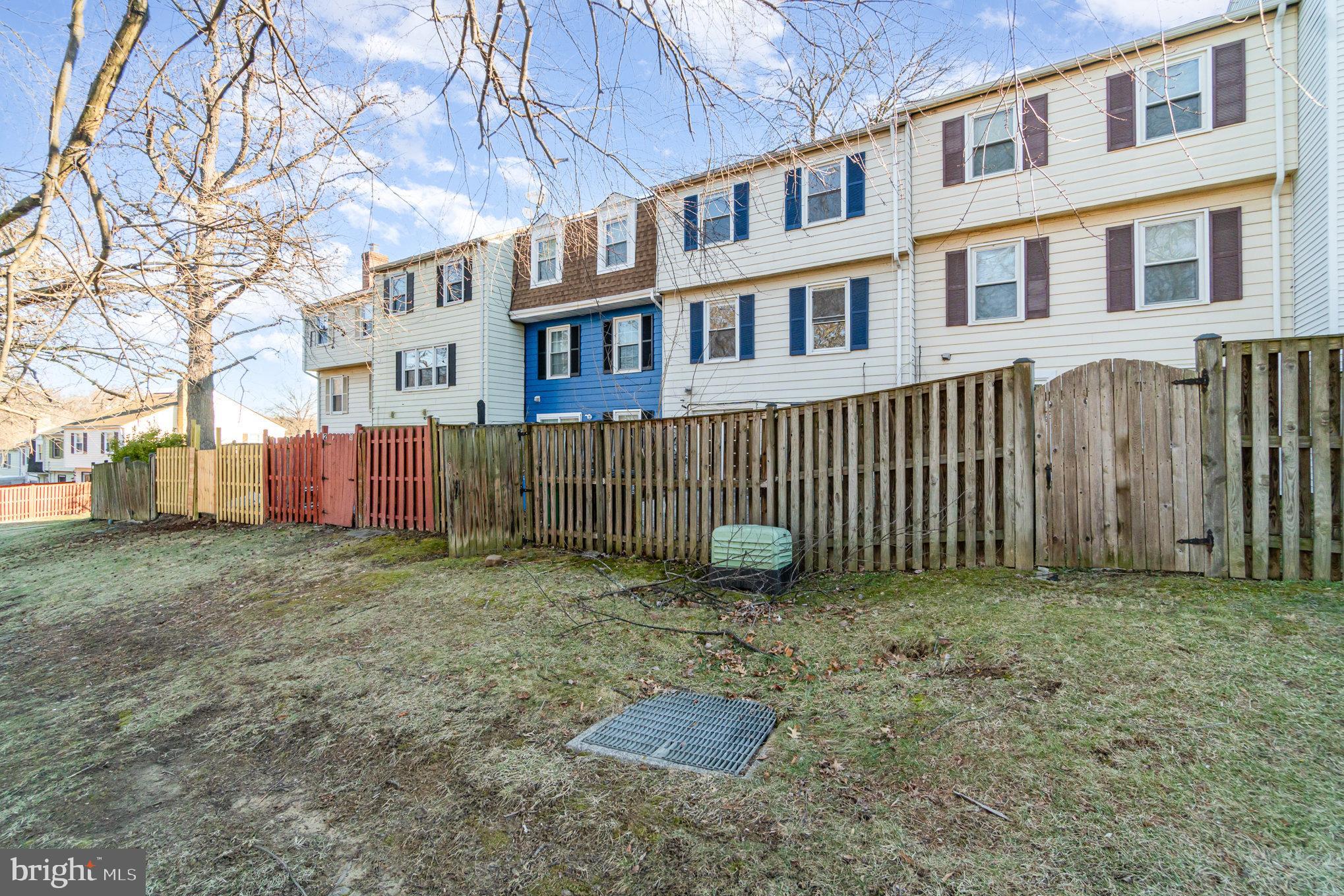 2218 Anvil Ln