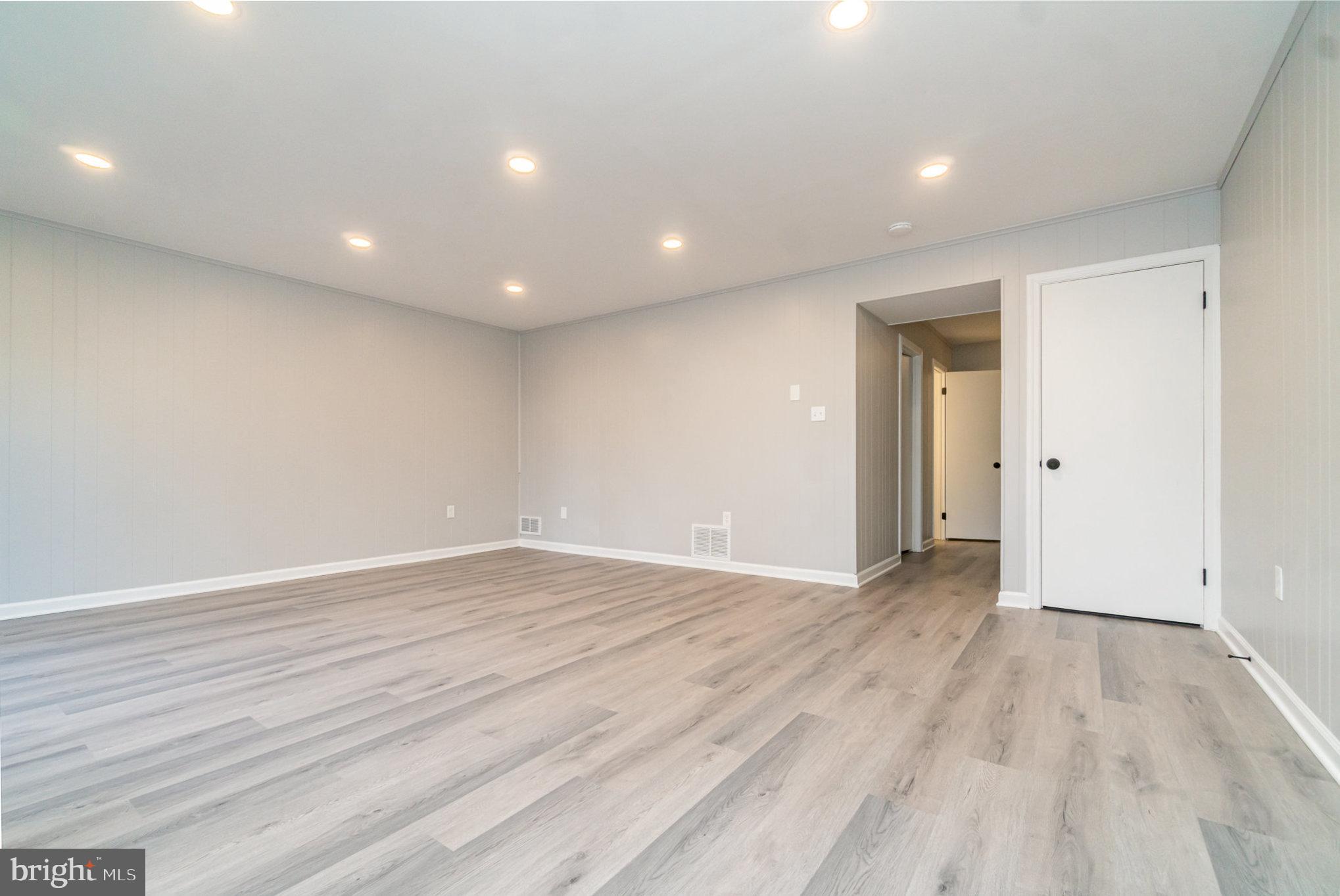 2218 Anvil Ln