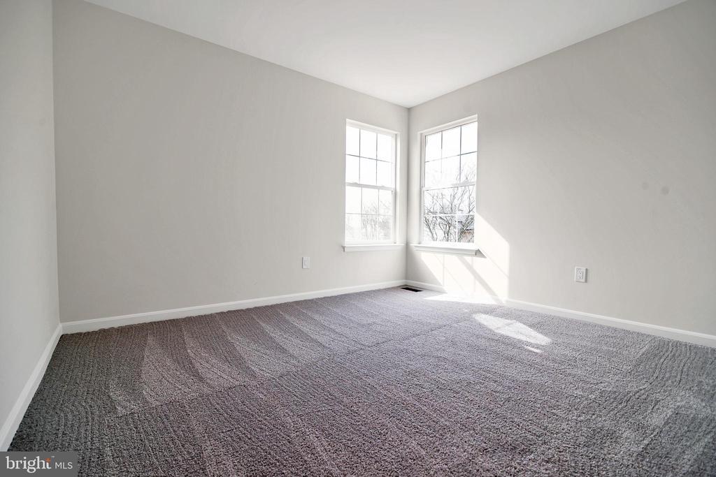 1602 SARATOGA COURT