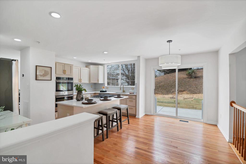 1602 SARATOGA COURT