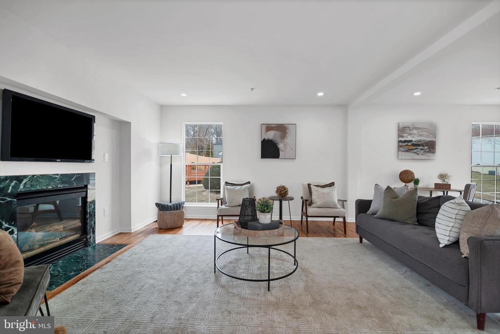 1602 SARATOGA COURT