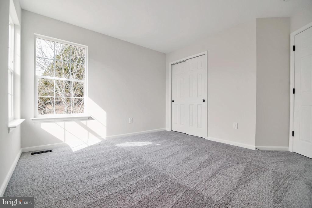 1602 SARATOGA COURT