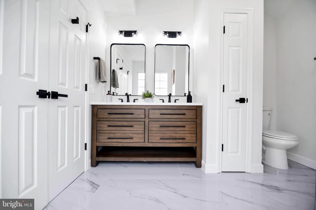 1602 SARATOGA COURT