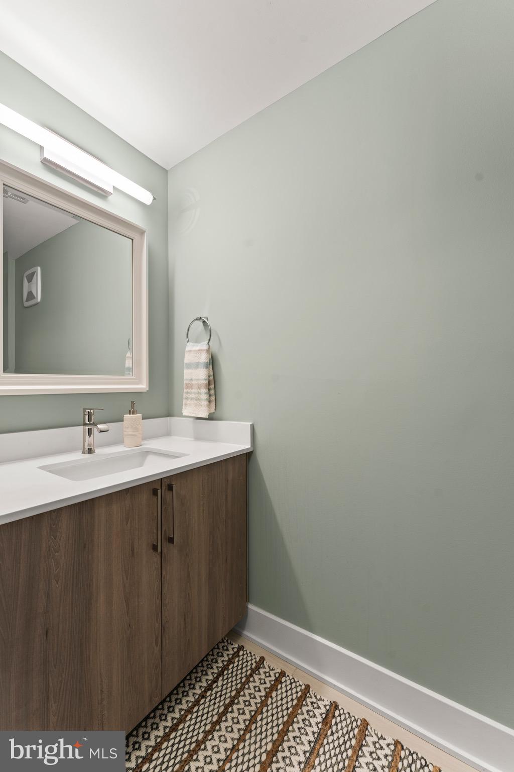 145 Riverhaven Dr #L11