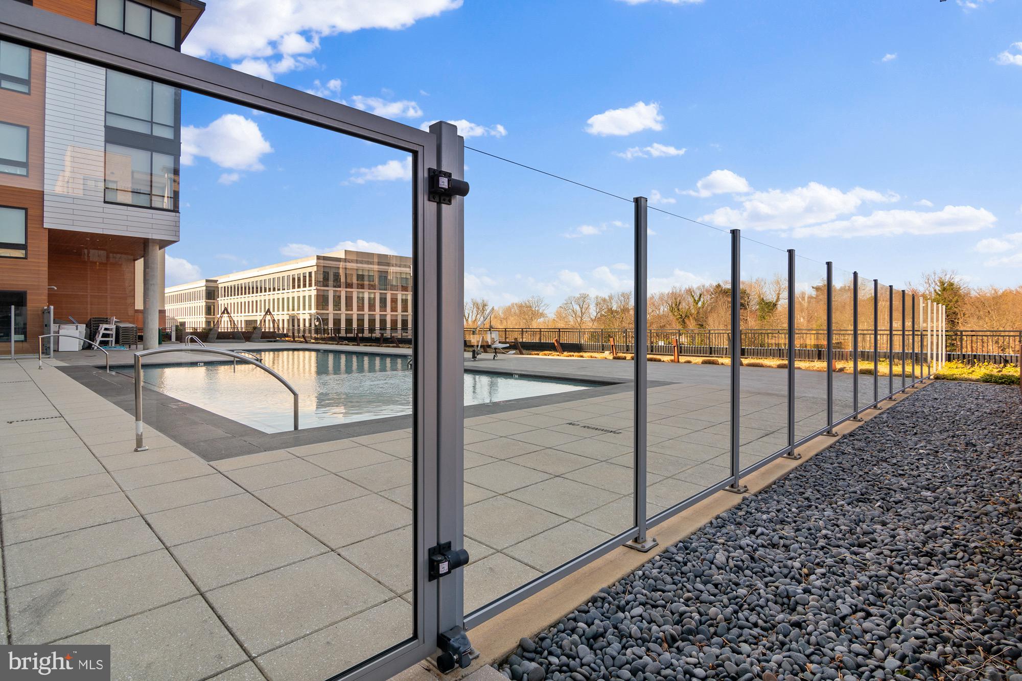 145 Riverhaven Dr #L11