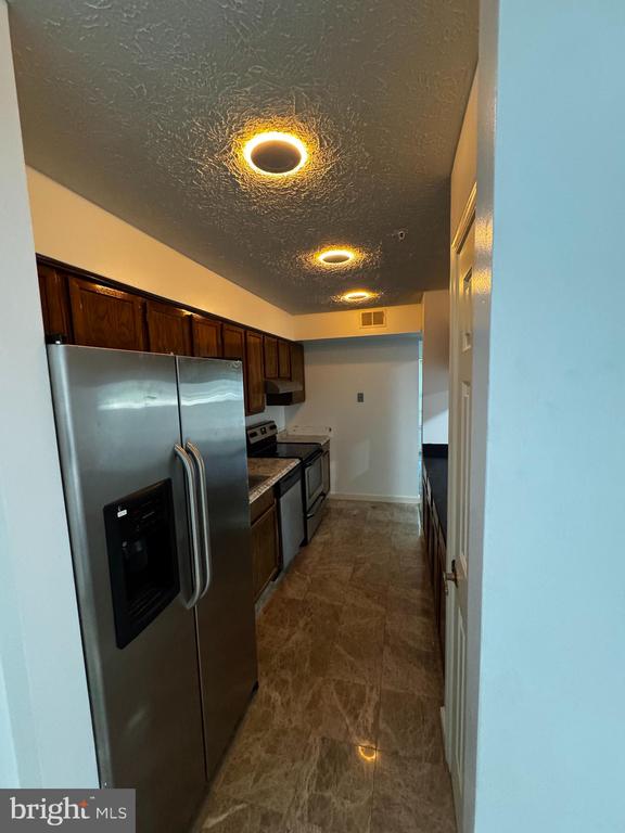 6200 SAINT IGNATIUS DRIVE Unit: 3103