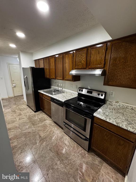 6200 SAINT IGNATIUS DRIVE Unit: 3103
