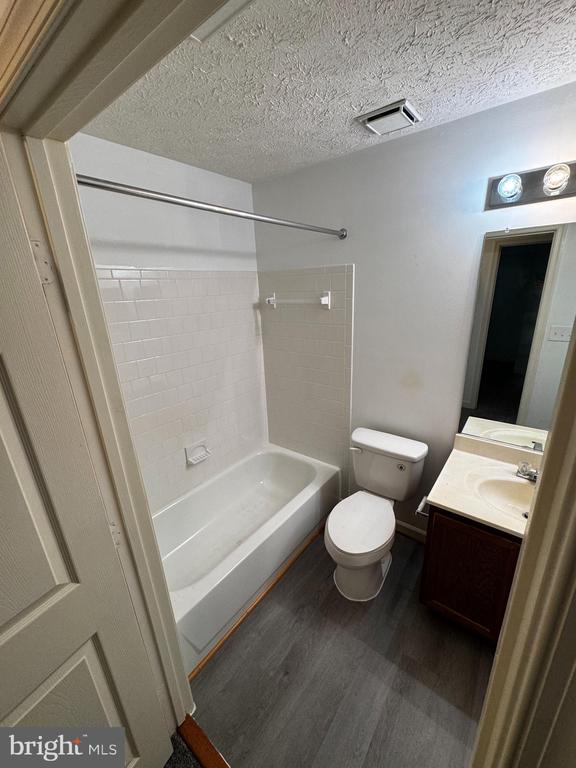 6200 SAINT IGNATIUS DRIVE Unit: 3103