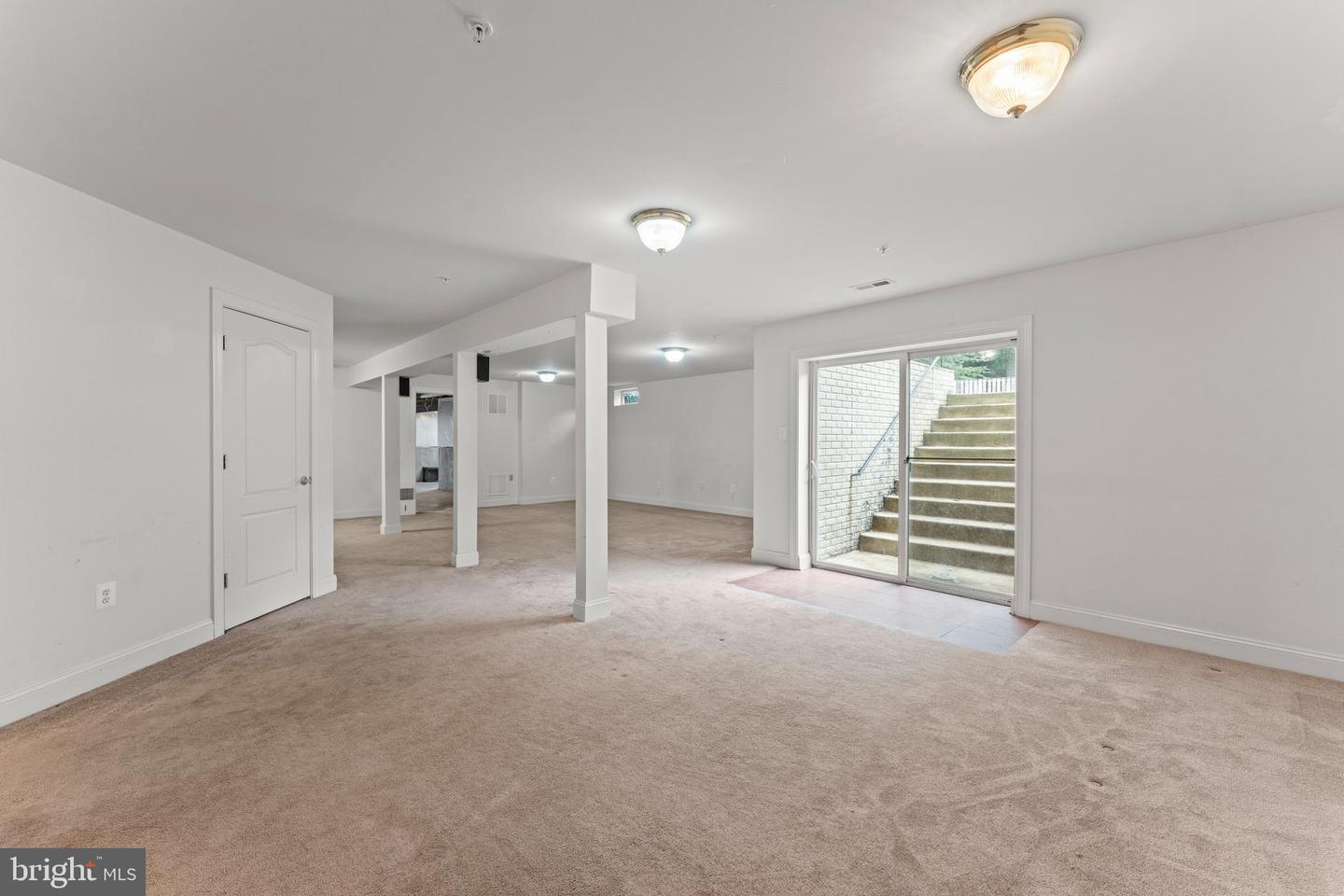 1212 Granada St