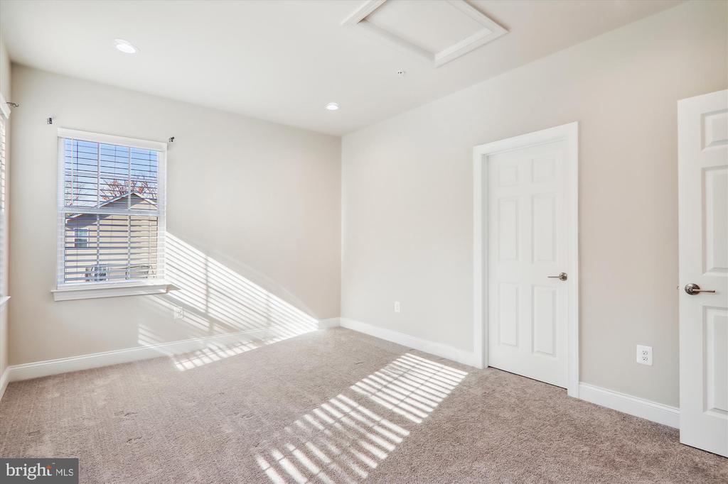 4639 PENDALL DRIVE