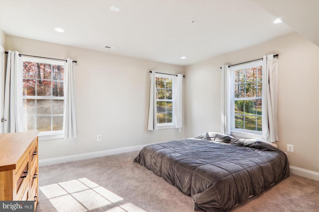 4639 PENDALL DRIVE