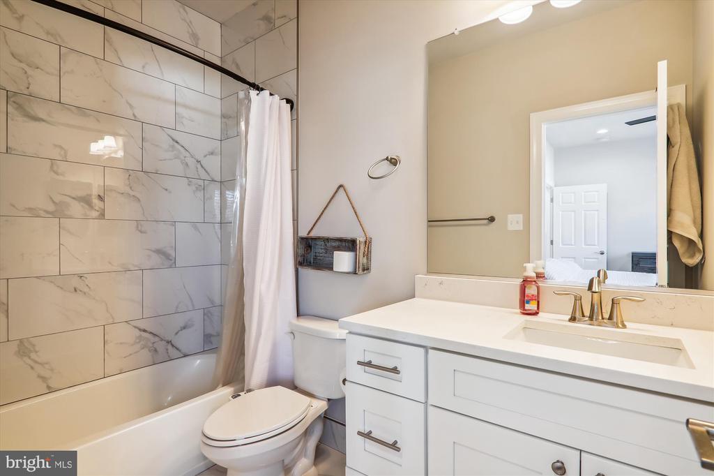 4639 PENDALL DRIVE