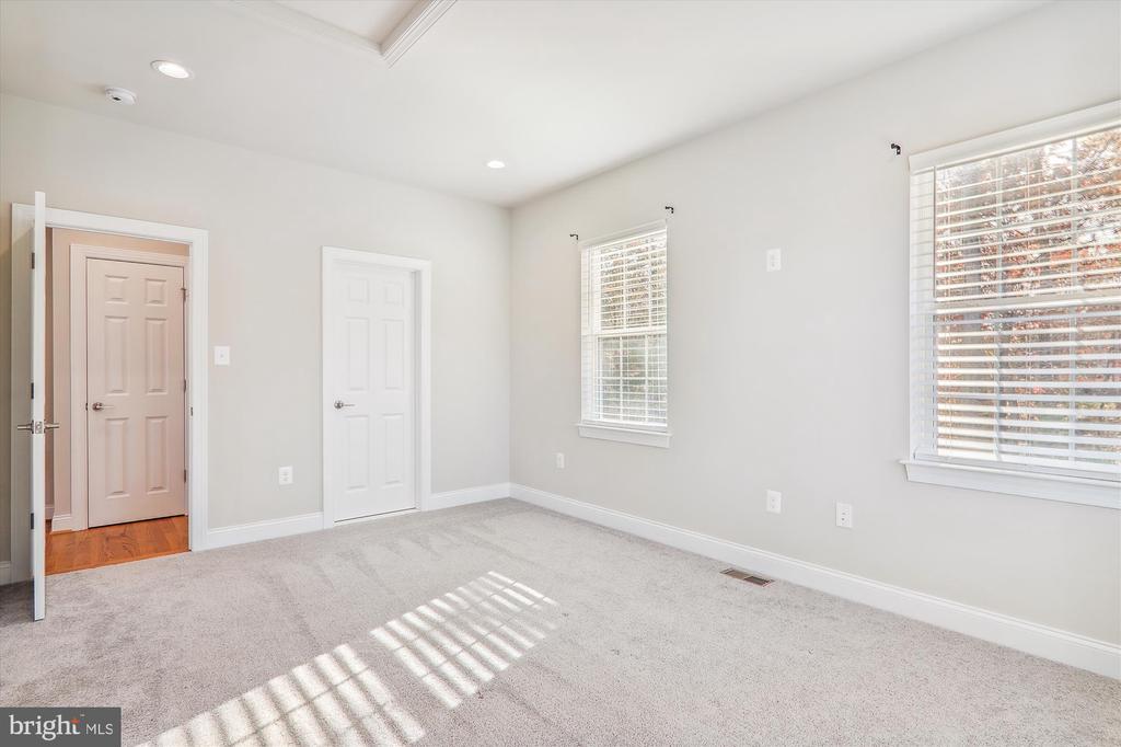 4639 PENDALL DRIVE