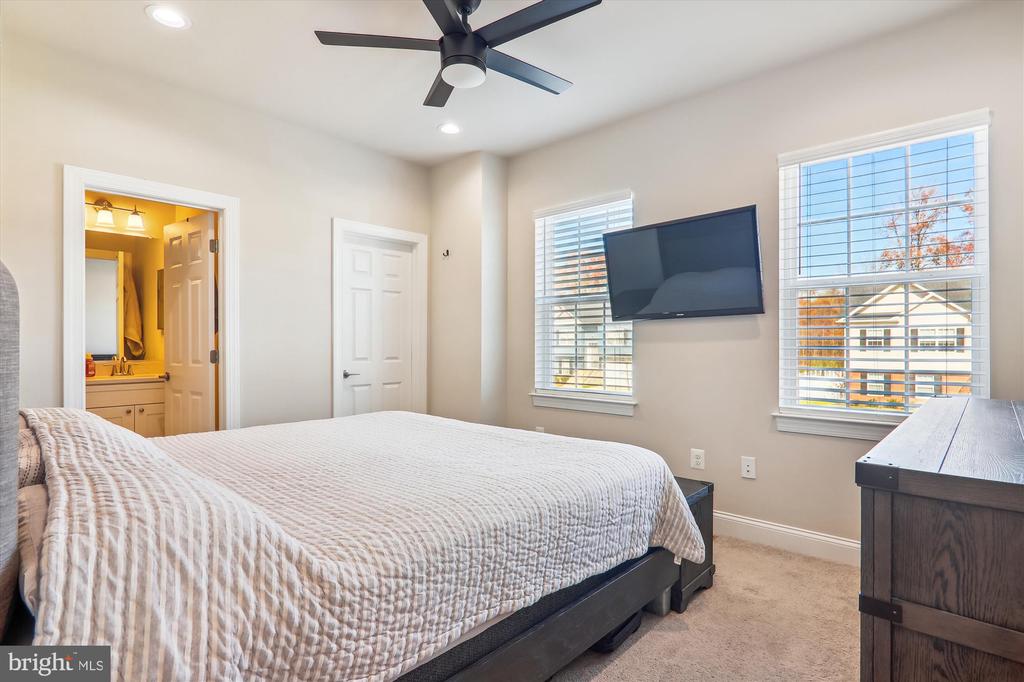 4639 PENDALL DRIVE