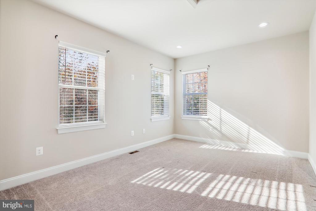 4639 PENDALL DRIVE