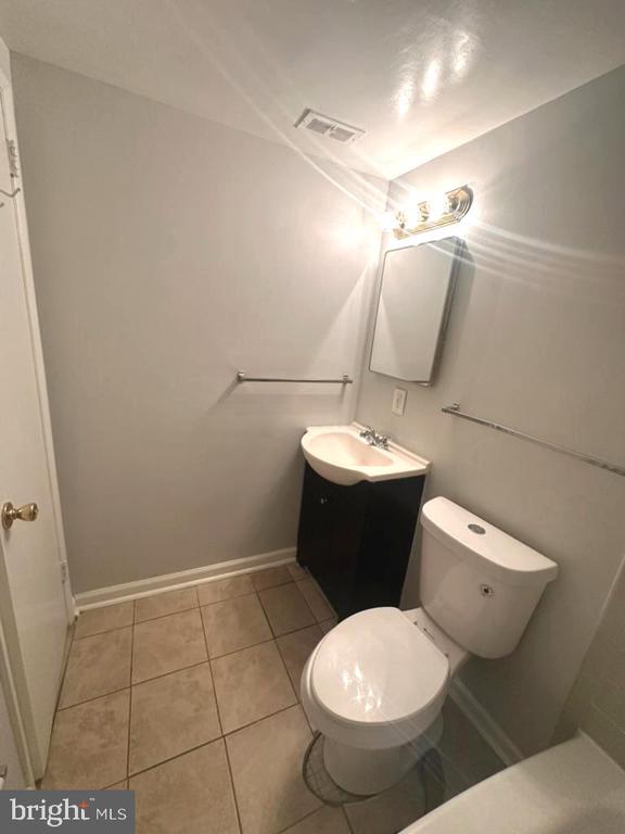 7182 Donnell Pl #Aa-4