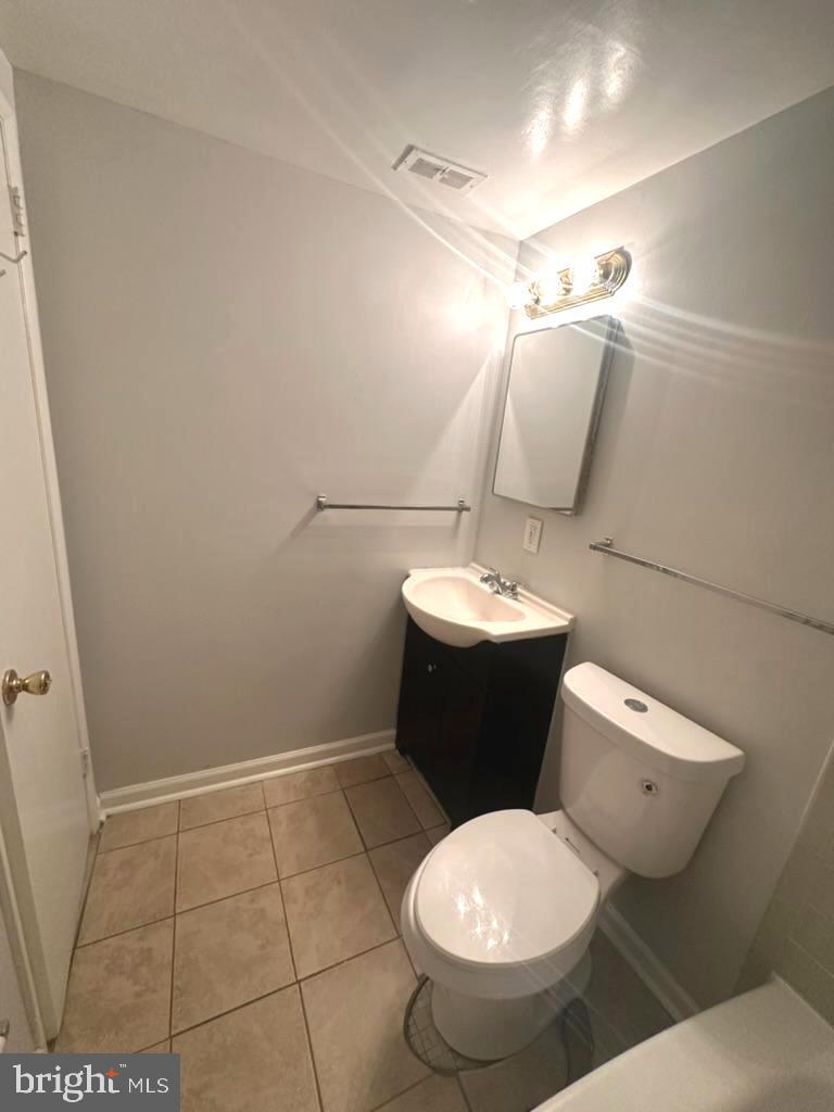 7182 Donnell Pl #Aa-4