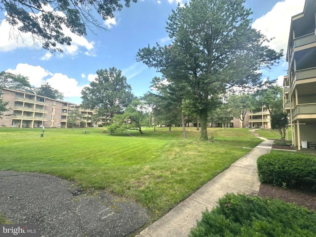 7182 Donnell Pl #Aa-4