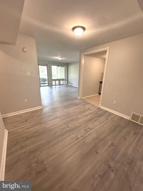 7182 Donnell Pl #Aa-4