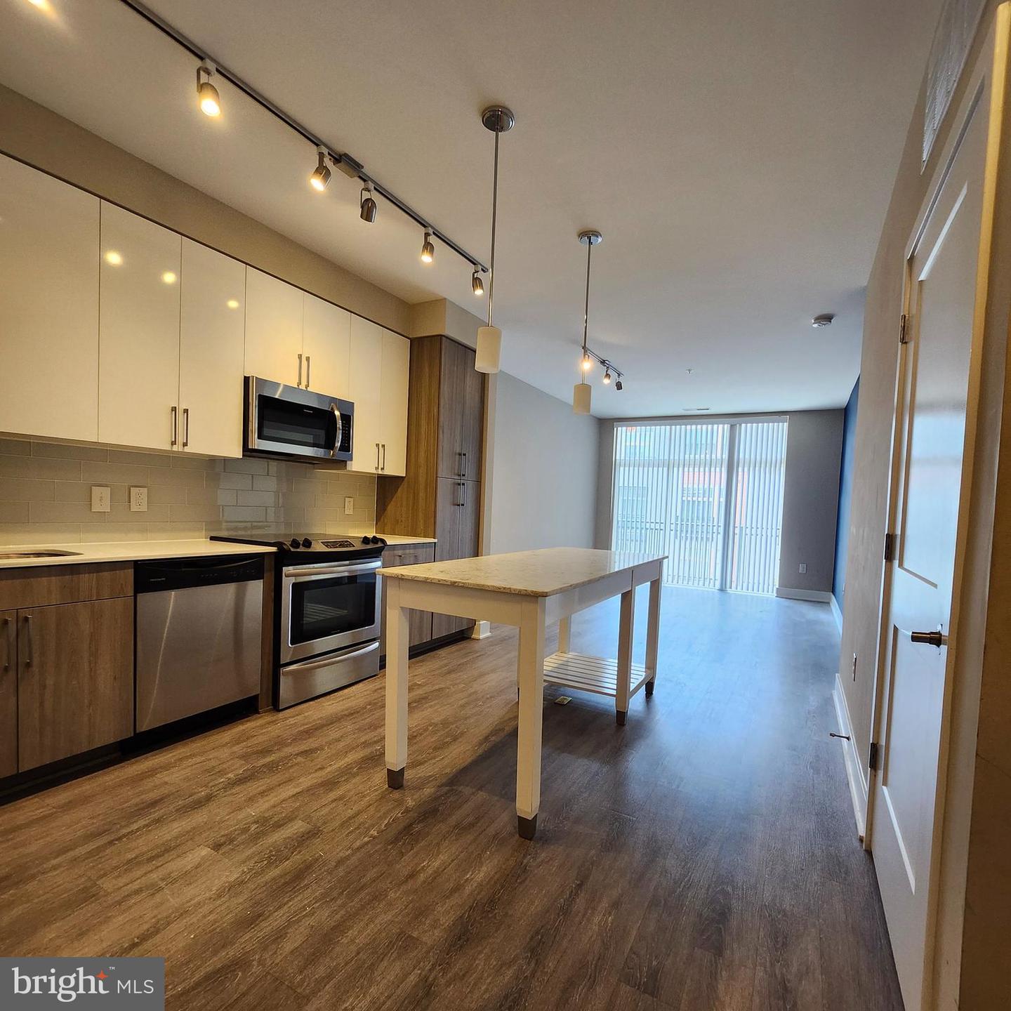 145 RIVERHAVEN DR #454