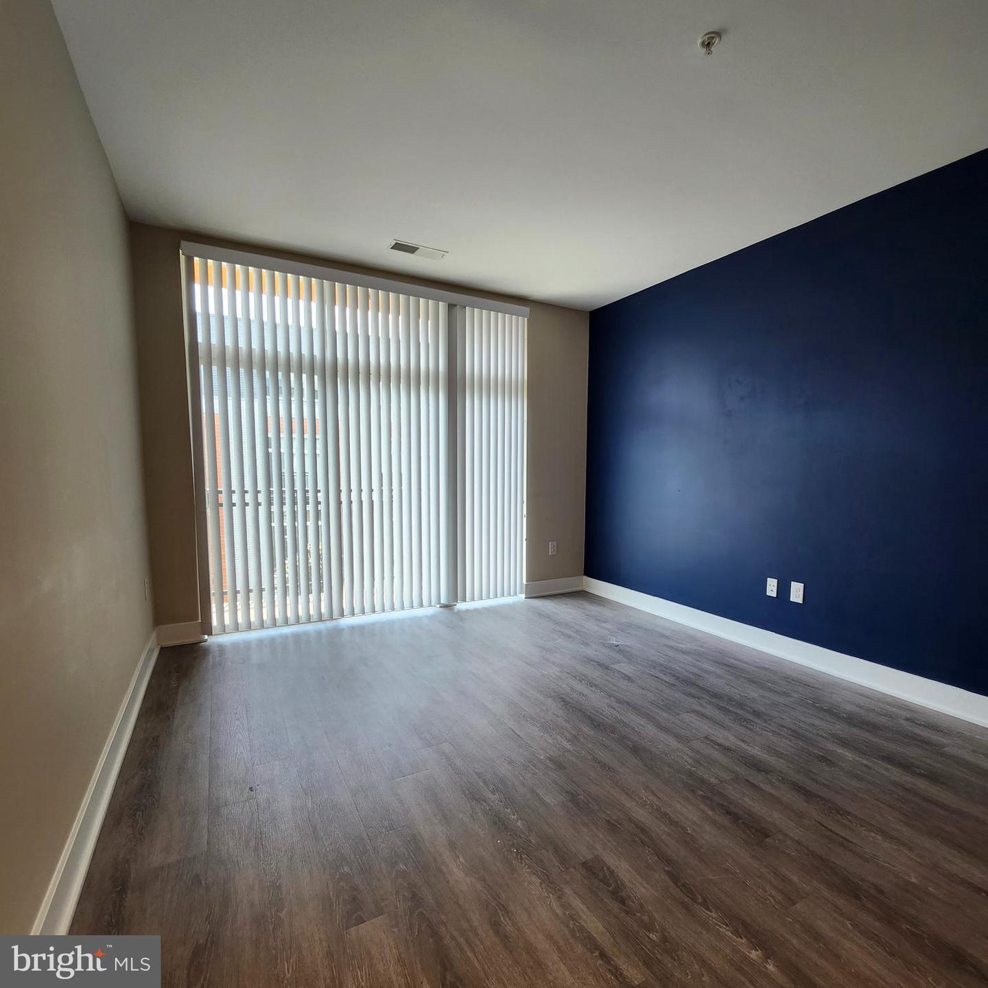 145 RIVERHAVEN DR #454