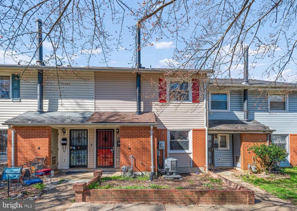 1111 MARCY AVE